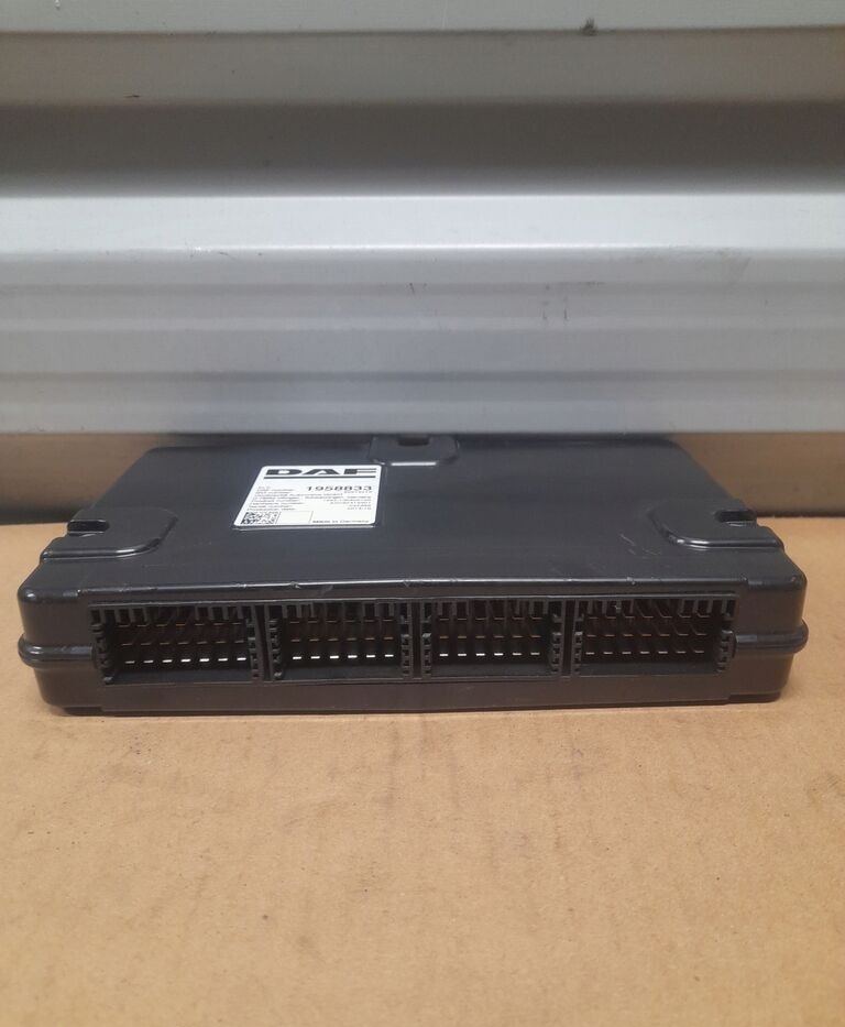 DAF ELC XF 106 1958833 - ECU - Teherautó: 2 kép. DAF ELC XF 106 1958833 - ECU - Teherautó: 2 kép.