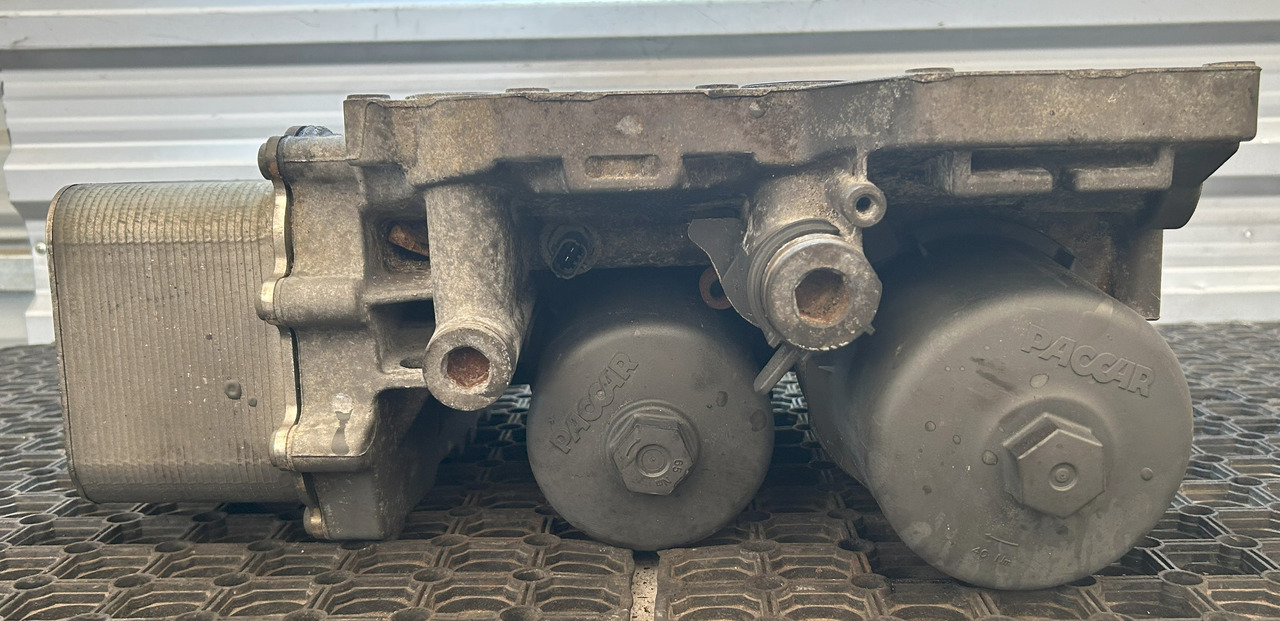 DAF OIL MODULE DAF XF 106 460 - Olajszűrő: 4 kép. DAF OIL MODULE DAF XF 106 460 - Olajszűrő: 4 kép.