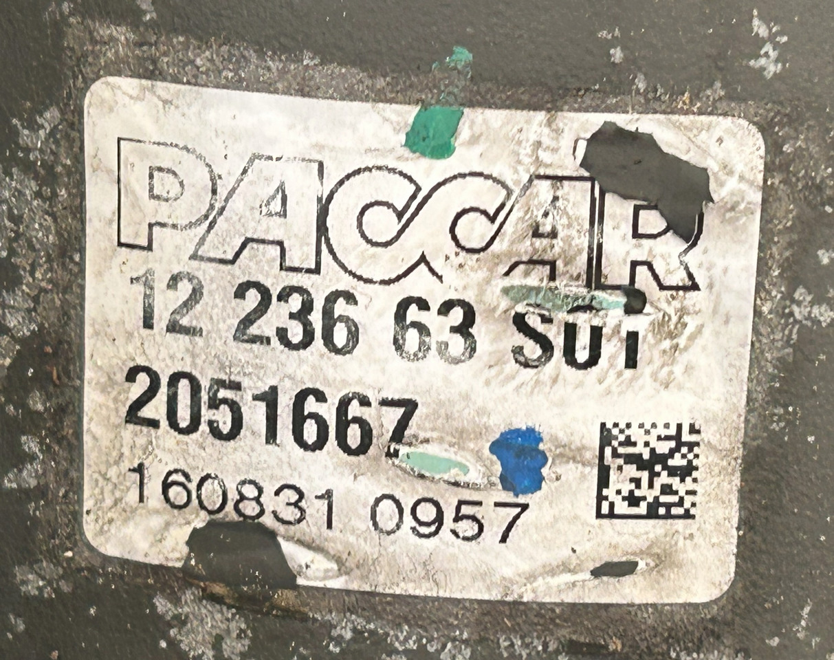DAF OIL MODULE DAF XF 106 460 - Olajszűrő: 2 kép. DAF OIL MODULE DAF XF 106 460 - Olajszűrő: 2 kép.