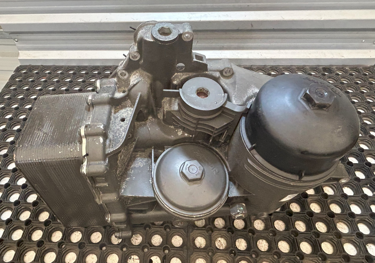 DAF OIL MODULE DAF XF - Olajszűrő: 5 kép. DAF OIL MODULE DAF XF - Olajszűrő: 5 kép.