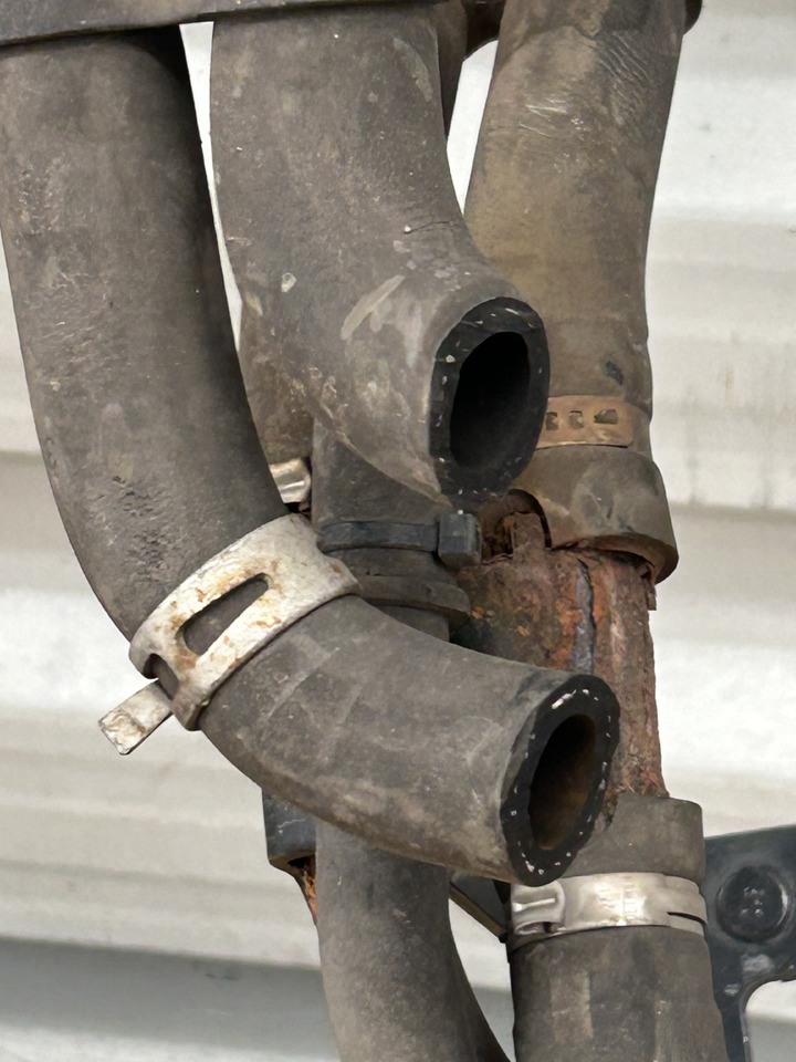 DAF TUBE THREE-WAY VALVE WEBASTO WATER 9036682 - Klíma alkatrész: 4 kép. DAF TUBE THREE-WAY VALVE WEBASTO WATER 9036682 - Klíma alkatrész: 4 kép.
