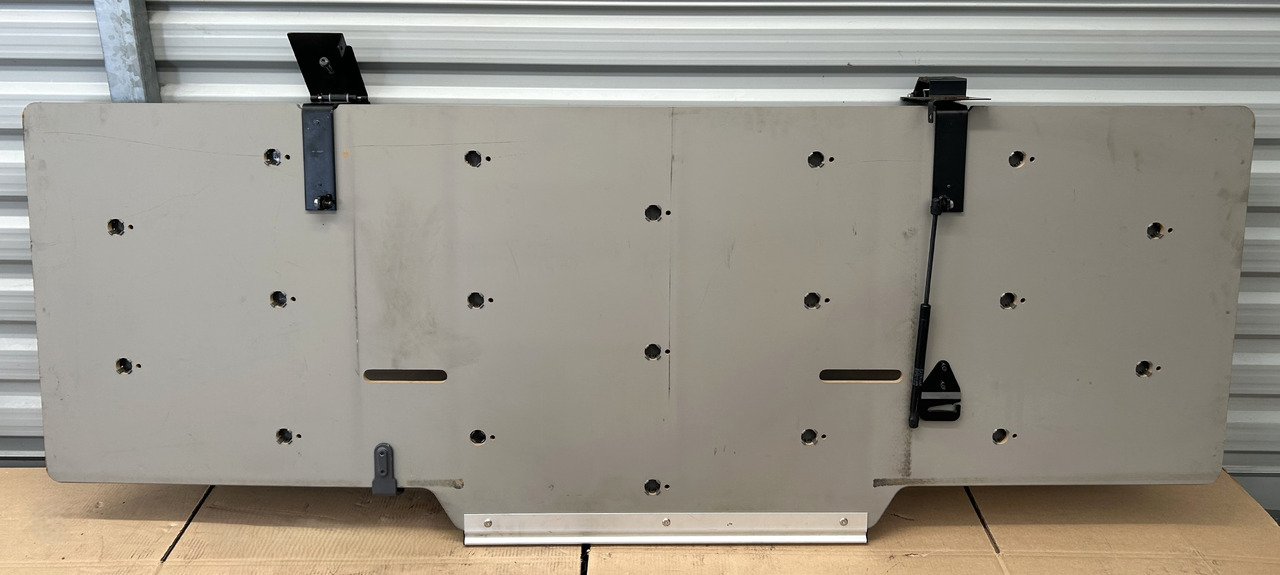 DAF UNTERES BETT BETT DAF XF 106 LIFT SUPER SPACE CAB - Univerzális alkatrész: 1 kép. DAF UNTERES BETT BETT DAF XF 106 LIFT SUPER SPACE CAB - Univerzális alkatrész: 1 kép.