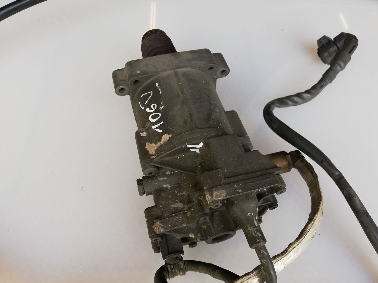 DAF XF 106 0501219051 DAF XF 106 truck - Kuplunghenger - Teherautó: 4 kép. DAF XF 106 0501219051 DAF XF 106 truck - Kuplunghenger - Teherautó: 4 kép.