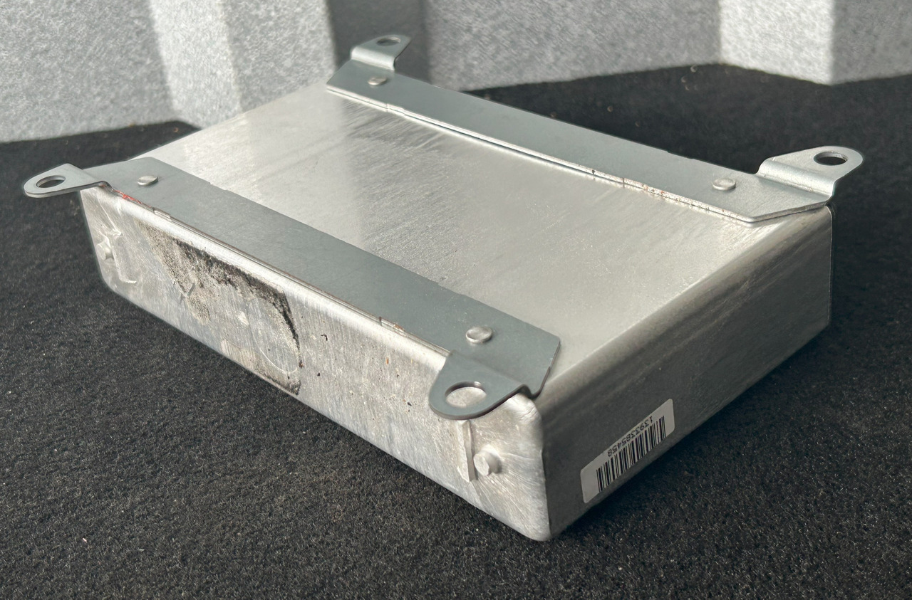 DAF XF 106 480 2120800 4461352040 - ECU - Teherautó: 3 kép. DAF XF 106 480 2120800 4461352040 - ECU - Teherautó: 3 kép.
