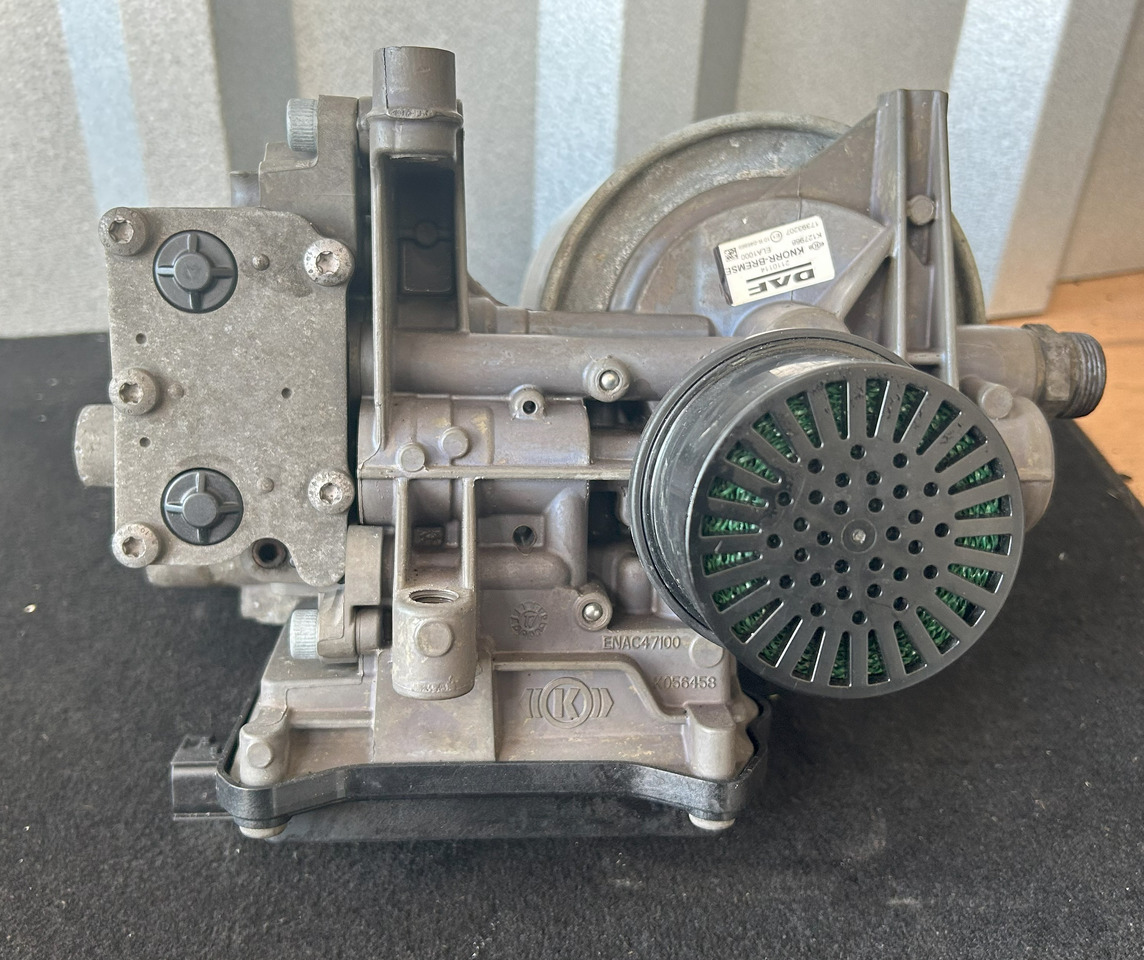 DAF XF 106 480 APU KIT ZEL2100 2027747 ( ELA1000 + AE6000) - Fékszelep: 5 kép. DAF XF 106 480 APU KIT ZEL2100 2027747 ( ELA1000 + AE6000) - Fékszelep: 5 kép.