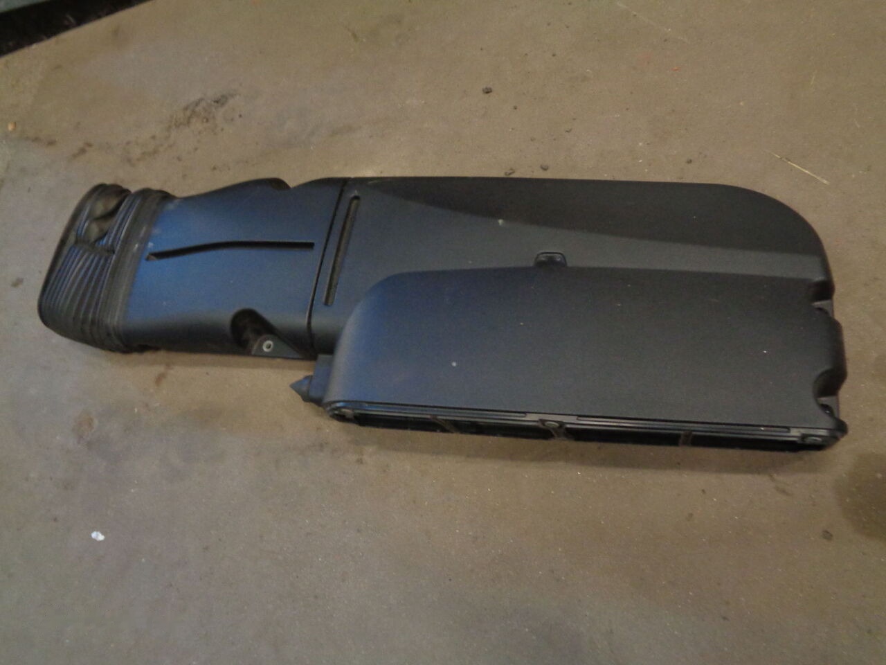 DAF XF 106 Komin Powietrza DAF XF 106 1935598 DAF XF 106 truck - Karosszéria és külső - Teherautó: 2 kép. DAF XF 106 Komin Powietrza DAF XF 106 1935598 DAF XF 106 truck - Karosszéria és külső - Teherautó: 2 kép.