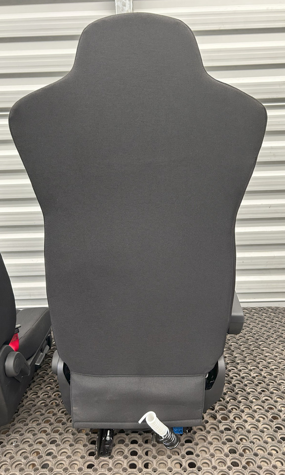 IVECO NEW SEAT IVECO S-WAY - Ülés: 5 kép. IVECO NEW SEAT IVECO S-WAY - Ülés: 5 kép.
