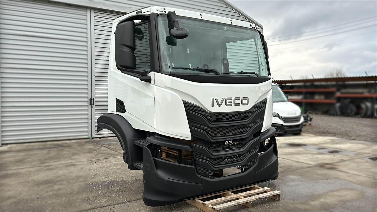 IVECO X-WAY CAB IVECO S-WAY IVECO T-WAY truck - Fülke - Teherautó: 1 kép. IVECO X-WAY CAB IVECO S-WAY IVECO T-WAY truck - Fülke - Teherautó: 1 kép.