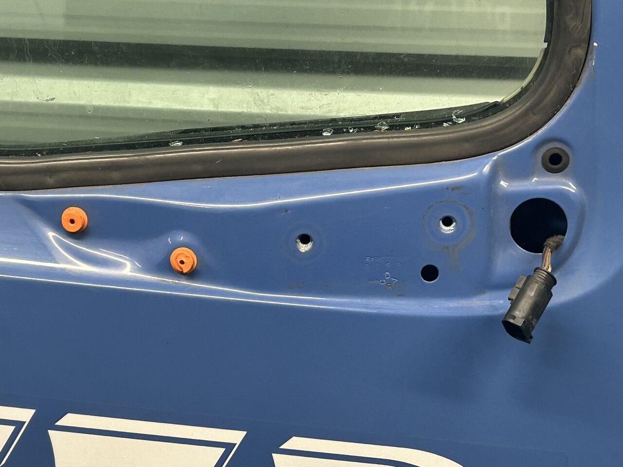 MERCEDES ACTROS MP4 DOOR RIGHT EITH RAMP MIRROR - Ajtó és alkatrészek: 3 kép. MERCEDES ACTROS MP4 DOOR RIGHT EITH RAMP MIRROR - Ajtó és alkatrészek: 3 kép.