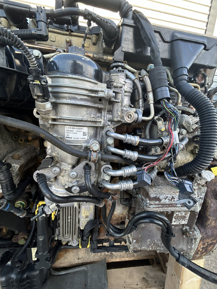 MERCEDES ACTROS MP4 OM471 926 - Motor - Teherautó: 3 kép. MERCEDES ACTROS MP4 OM471 926 - Motor - Teherautó: 3 kép.