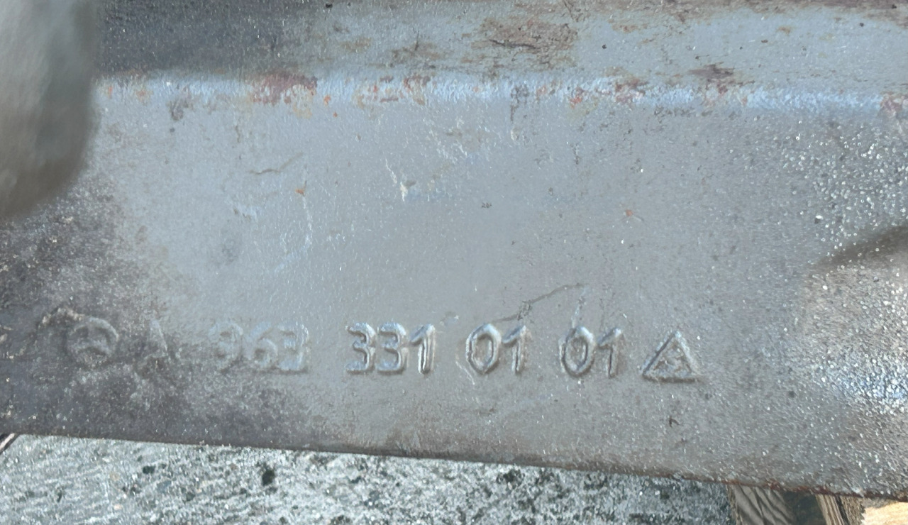 MERCEDES AROCS MP4 AXLE + HUBS HAD HYDRAULIC DRIVE FRONT - Felfüggesztés: 3 kép. MERCEDES AROCS MP4 AXLE + HUBS HAD HYDRAULIC DRIVE FRONT - Felfüggesztés: 3 kép.