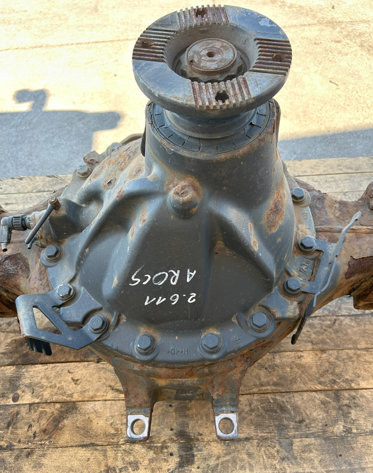 MERCEDES AROCS MP4 AXLE + HUBS R440-13 2,611 - Hátsó tengely - Teherautó: 3 kép. MERCEDES AROCS MP4 AXLE + HUBS R440-13 2,611 - Hátsó tengely - Teherautó: 3 kép.