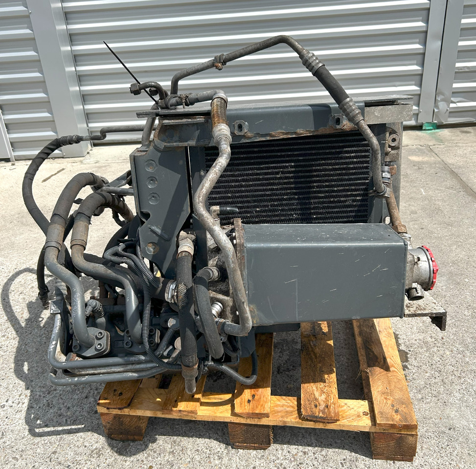 MERCEDES AROCS MP4 COMPLETE DRIVE HAD - Hidraulika: 2 kép. MERCEDES AROCS MP4 COMPLETE DRIVE HAD - Hidraulika: 2 kép.