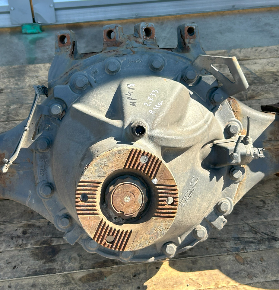 MERCEDES AXLE + HUBS R440-13,0 2,733 ACTROS MP4 - Hátsó tengely: 5 kép. MERCEDES AXLE + HUBS R440-13,0 2,733 ACTROS MP4 - Hátsó tengely: 5 kép.