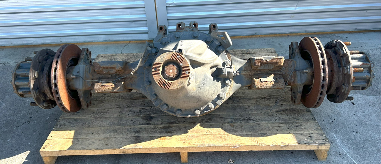 MERCEDES AXLE + HUBS R440-13,0 2,733 ACTROS MP4 - Hátsó tengely: 1 kép. MERCEDES AXLE + HUBS R440-13,0 2,733 ACTROS MP4 - Hátsó tengely: 1 kép.