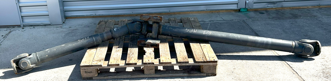 MERCEDES-BENZ ACTROS MP4 DRIVE SHAFT - Kardántengely: 1 kép. MERCEDES-BENZ ACTROS MP4 DRIVE SHAFT - Kardántengely: 1 kép.