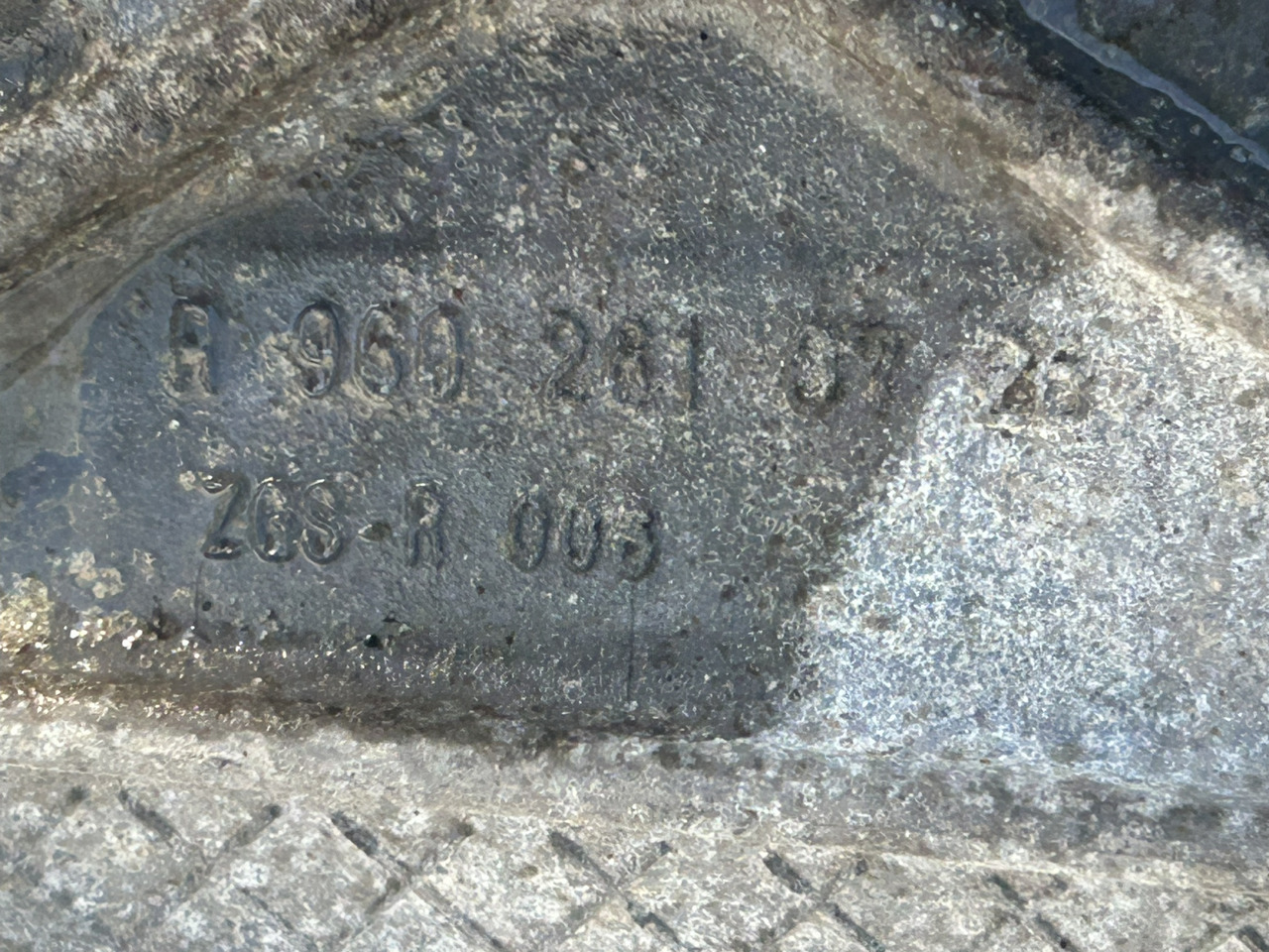 MERCEDES-BENZ ACTROS MP4 G211-12 - Sebességváltó - Teherautó: 5 kép. MERCEDES-BENZ ACTROS MP4 G211-12 - Sebességváltó - Teherautó: 5 kép.