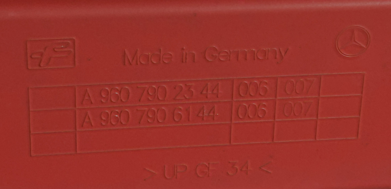 MERCEDES-BENZ ACTROS MP4 SPOILER - Légterelő - Teherautó: 5 kép. MERCEDES-BENZ ACTROS MP4 SPOILER - Légterelő - Teherautó: 5 kép.