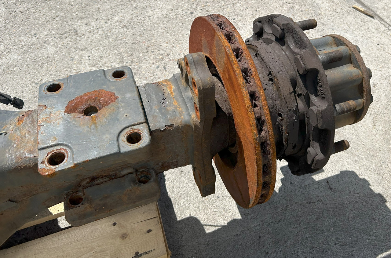 MERCEDES-BENZ REAR AXLE + HUBS ACTROS MP4 R440-13 2,533 - Hátsó tengely - Teherautó: 4 kép. MERCEDES-BENZ REAR AXLE + HUBS ACTROS MP4 R440-13 2,533 - Hátsó tengely - Teherautó: 4 kép.