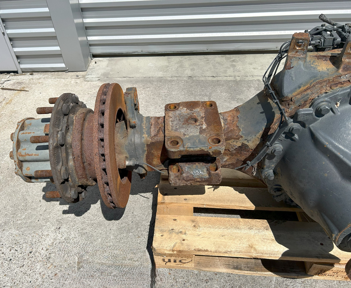 MERCEDES-BENZ REAR AXLE + HUBS ACTROS MP4 R440-13 2,846 - Hátsó tengely - Teherautó: 3 kép. MERCEDES-BENZ REAR AXLE + HUBS ACTROS MP4 R440-13 2,846 - Hátsó tengely - Teherautó: 3 kép.