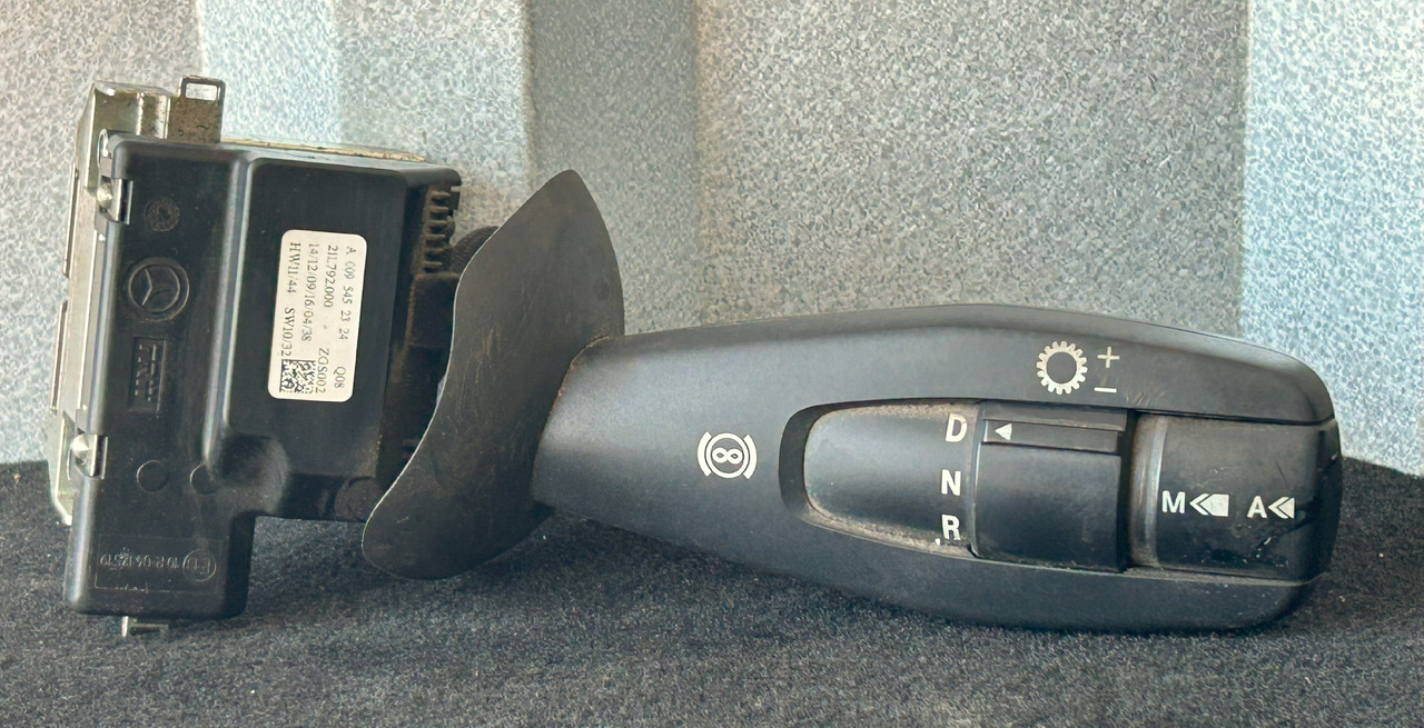 MERCEDES GEAR SHIFT PAPER ACTROS MP4 - Sebességváltó kar: 1 kép. MERCEDES GEAR SHIFT PAPER ACTROS MP4 - Sebességváltó kar: 1 kép.