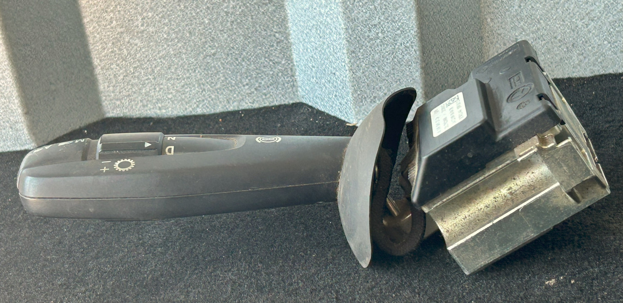 MERCEDES GEAR SHIFT PAPER ACTROS MP4 - Sebességváltó kar: 4 kép. MERCEDES GEAR SHIFT PAPER ACTROS MP4 - Sebességváltó kar: 4 kép.