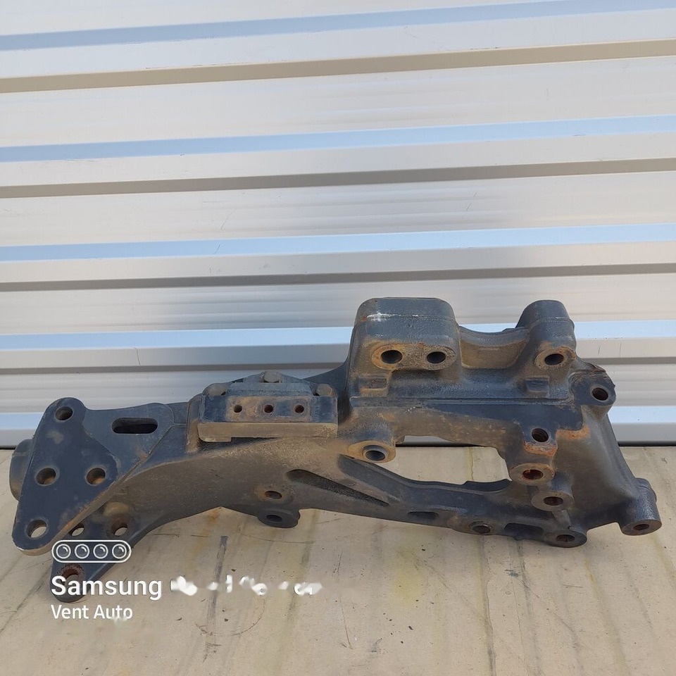 MOCOWANIE / UCHWYT Mercedes-Benz ACTROS MP4 A9613171228 Mercedes-Benz A9613171228 - Felfüggesztés - Teherautó: 1 kép. MOCOWANIE / UCHWYT Mercedes-Benz ACTROS MP4 A9613171228 Mercedes-Benz A9613171228 - Felfüggesztés - Teherautó: 1 kép.