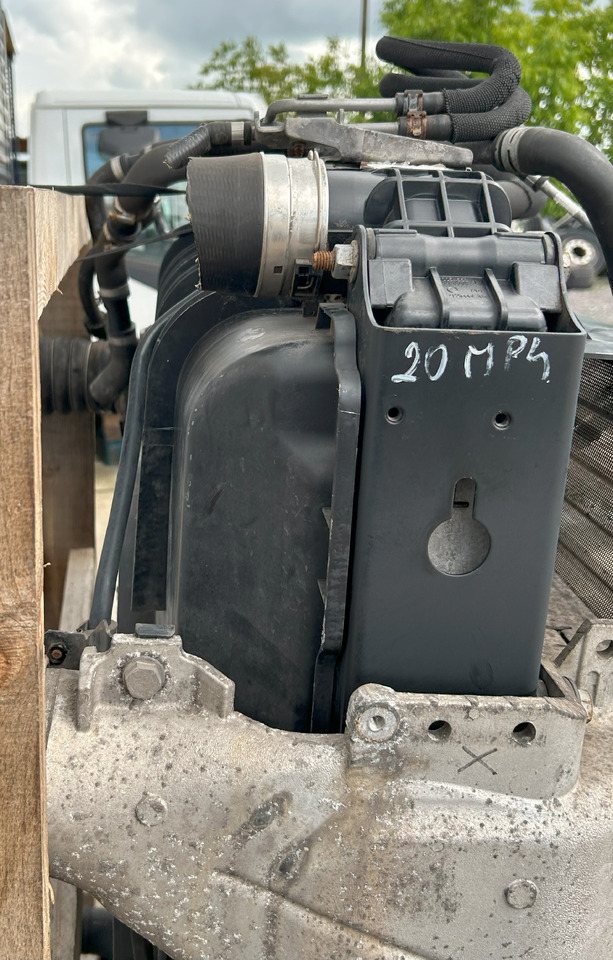 Mercedes ACTROS MP4 COOLERS SET - Radiátor: 5 kép. Mercedes ACTROS MP4 COOLERS SET - Radiátor: 5 kép.