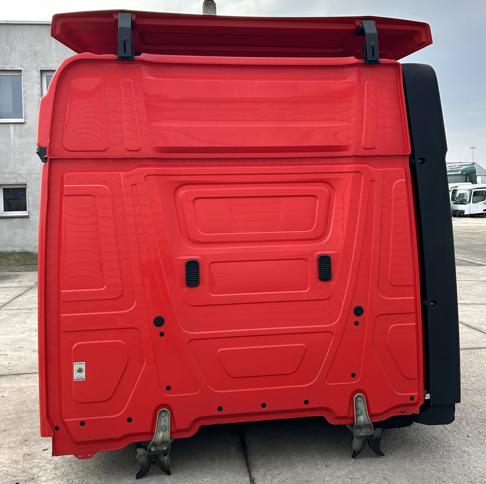 Mercedes Actros MP4 - Fülke: 4 kép. Mercedes Actros MP4 - Fülke: 4 kép.