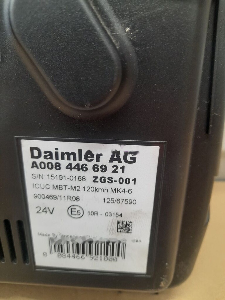 Mercedes-Benz ACTROS MP4 A0084466921 Mercedes-Benz A0084466921 - Műszerfal - Teherautó: 3 kép. Mercedes-Benz ACTROS MP4 A0084466921 Mercedes-Benz A0084466921 - Műszerfal - Teherautó: 3 kép.