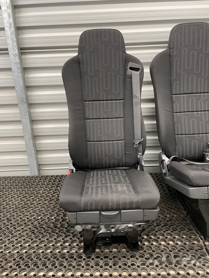 Mercedes-Benz ATEGO SEATS BRAND NEW truck - Ülés - Teherautó: 3 kép. Mercedes-Benz ATEGO SEATS BRAND NEW truck - Ülés - Teherautó: 3 kép.