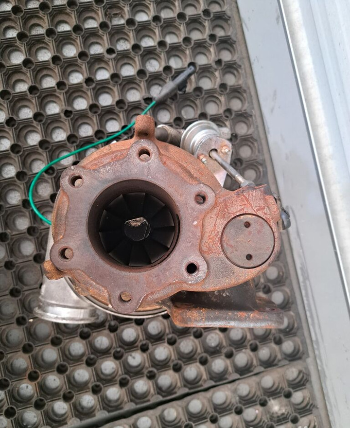 Mercedes-Benz Antos Actros MP4 0M470   Mercedes-Benz ACTROS MP4 truck - Turbó - Teherautó: 2 kép. Mercedes-Benz Antos Actros MP4 0M470   Mercedes-Benz ACTROS MP4 truck - Turbó - Teherautó: 2 kép.