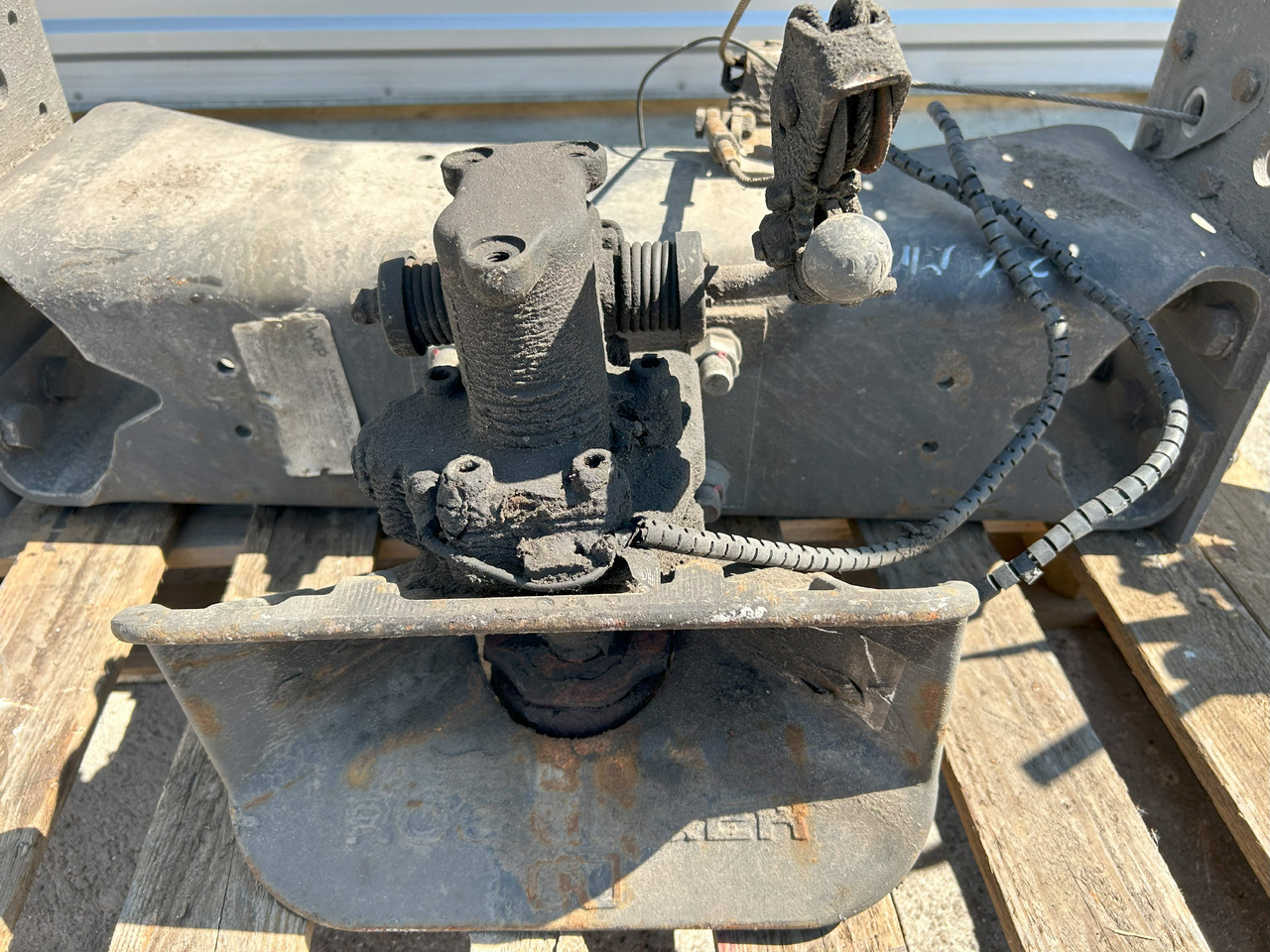 ROCKINGER ROCKINGER RO 50-G6 HOOK AUTOMATIC COUPLING - Univerzális alkatrész - Teherautó: 2 kép. ROCKINGER ROCKINGER RO 50-G6 HOOK AUTOMATIC COUPLING - Univerzális alkatrész - Teherautó: 2 kép.