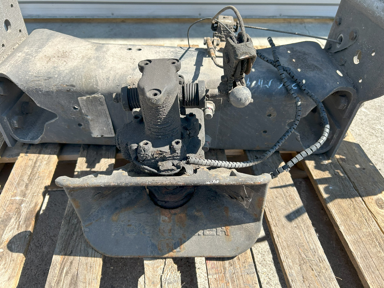 ROCKINGER ROCKINGER RO 50-G6 HOOK AUTOMATIC COUPLING - Univerzális alkatrész - Teherautó: 3 kép. ROCKINGER ROCKINGER RO 50-G6 HOOK AUTOMATIC COUPLING - Univerzális alkatrész - Teherautó: 3 kép.