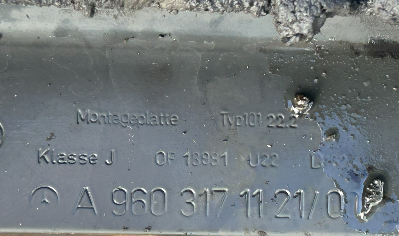 SAF GF GF SK-S 36,2 MERCEDES ACTROS MP4 - Nyereg - Teherautó: 2 kép. SAF GF GF SK-S 36,2 MERCEDES ACTROS MP4 - Nyereg - Teherautó: 2 kép.