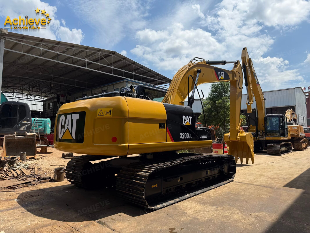Lánctalpas kotró CATERPILLAR 【ACHIEVE】TOP CONDITION!!! CAT 320D2L tracked excavator: 11 kép.