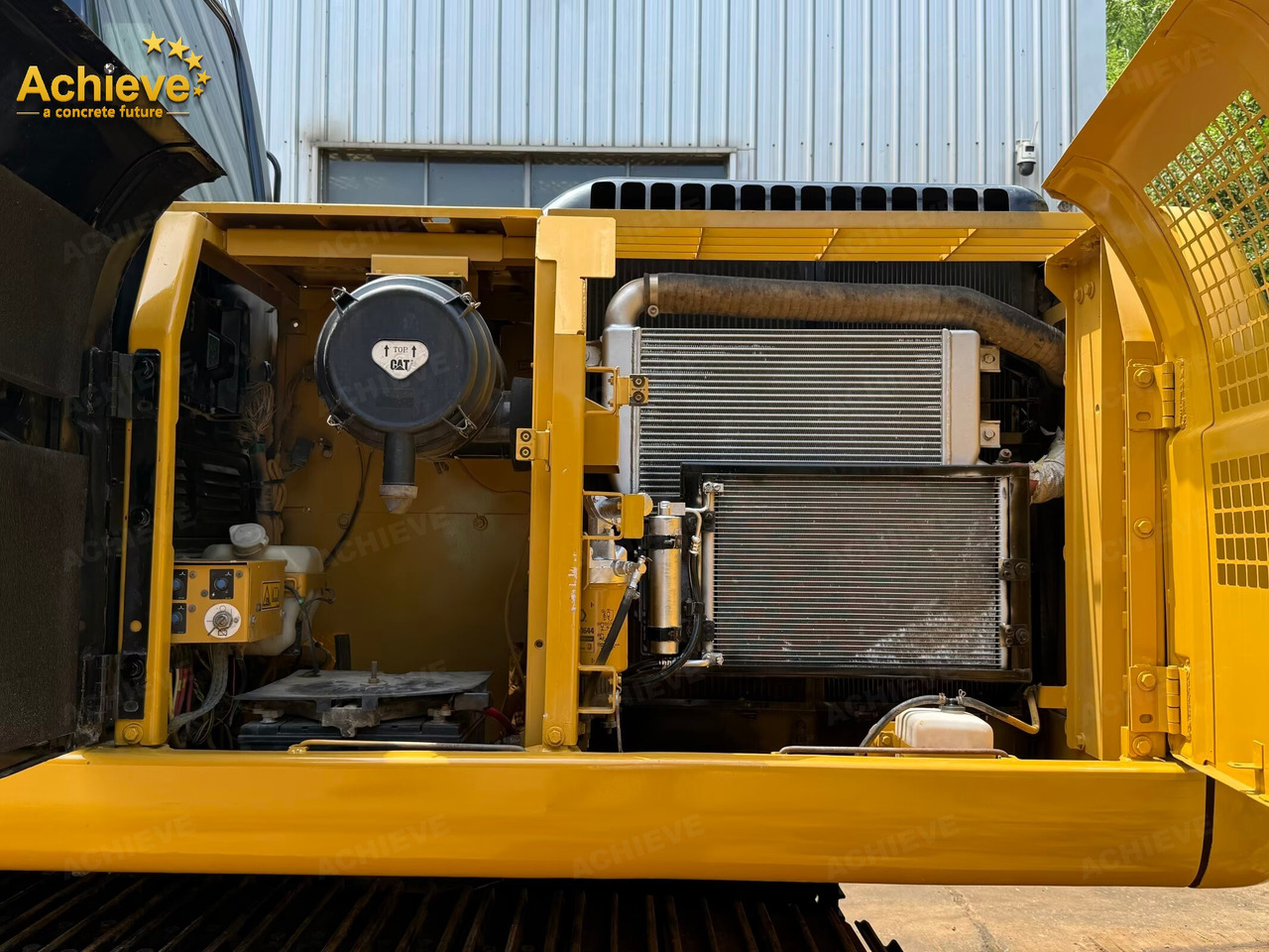 Lánctalpas kotró CATERPILLAR 【ACHIEVE】TOP CONDITION!!! CAT 320D2L tracked excavator: 26 kép.
