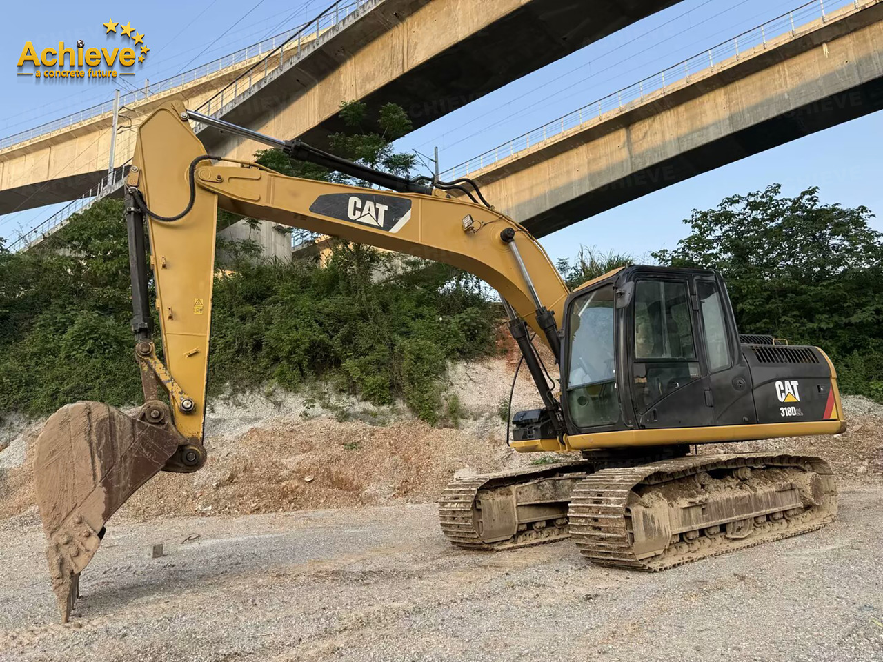 Caterpillar 318DL hydraulic excavator 0.72-0.8 m³ 91 kw/rpm 42.0-42.3 kN Cat® C4.2 【ACHIEVE】 TOP CONDITION!!! - Lánctalpas kotró: 3 kép. Caterpillar 318DL hydraulic excavator 0.72-0.8 m³ 91 kw/rpm 42.0-42.3 kN Cat® C4.2 【ACHIEVE】 TOP CONDITION!!! - Lánctalpas kotró: 3 kép.