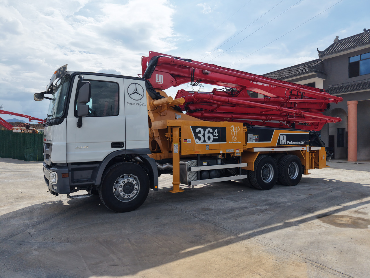 PUTZMEISTER Mercedes-Benz M36-4 2018 ACTROS 3341【ACHIEVE】TOP CONDITION!!! - Betonpumpa: 5 kép. PUTZMEISTER Mercedes-Benz M36-4 2018 ACTROS 3341【ACHIEVE】TOP CONDITION!!! - Betonpumpa: 5 kép.