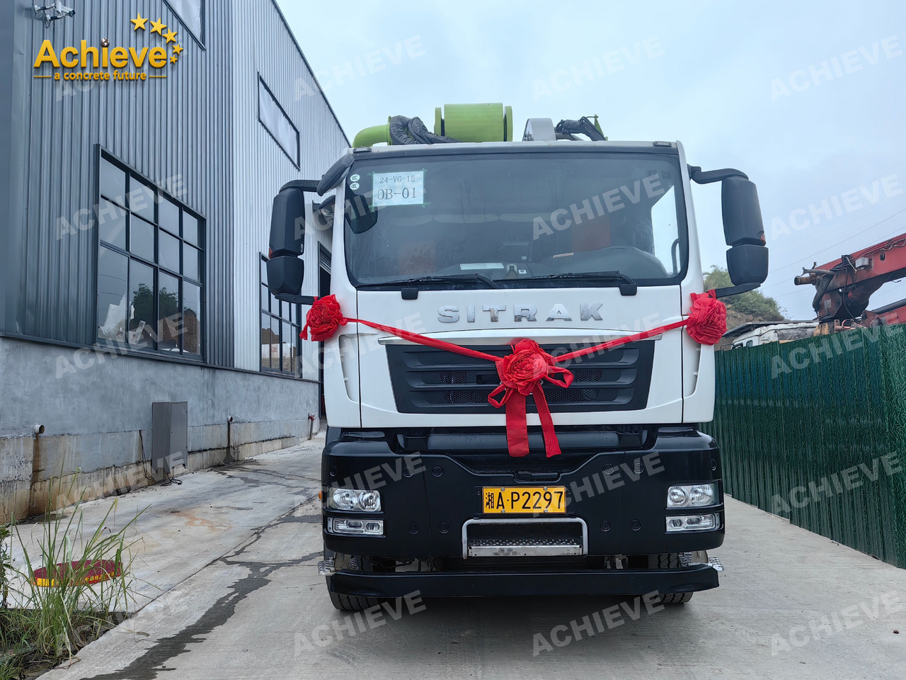 Zoomlion Zoomlion 70M 70X-6RZ Concrete pump truck ACTROS 4141 【ACHIEVE】TOP CONDITION!!! - Betonpumpa: 3 kép. Zoomlion Zoomlion 70M 70X-6RZ Concrete pump truck ACTROS 4141 【ACHIEVE】TOP CONDITION!!! - Betonpumpa: 3 kép.