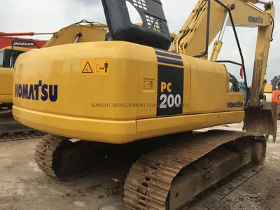 85% Track Show Second Hand Komatsu PC200-7 Hydraulic Excavator PC200 - Lánctalpas kotró: 1 kép. 85% Track Show Second Hand Komatsu PC200-7 Hydraulic Excavator PC200 - Lánctalpas kotró: 1 kép.