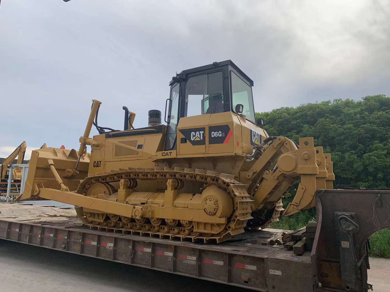 Caterpillar D6G, D6G2 Bulldozer Good Price Secondhand CAT Tracked Tractor - Buldózer: 3 kép. Caterpillar D6G, D6G2 Bulldozer Good Price Secondhand CAT Tracked Tractor - Buldózer: 3 kép.