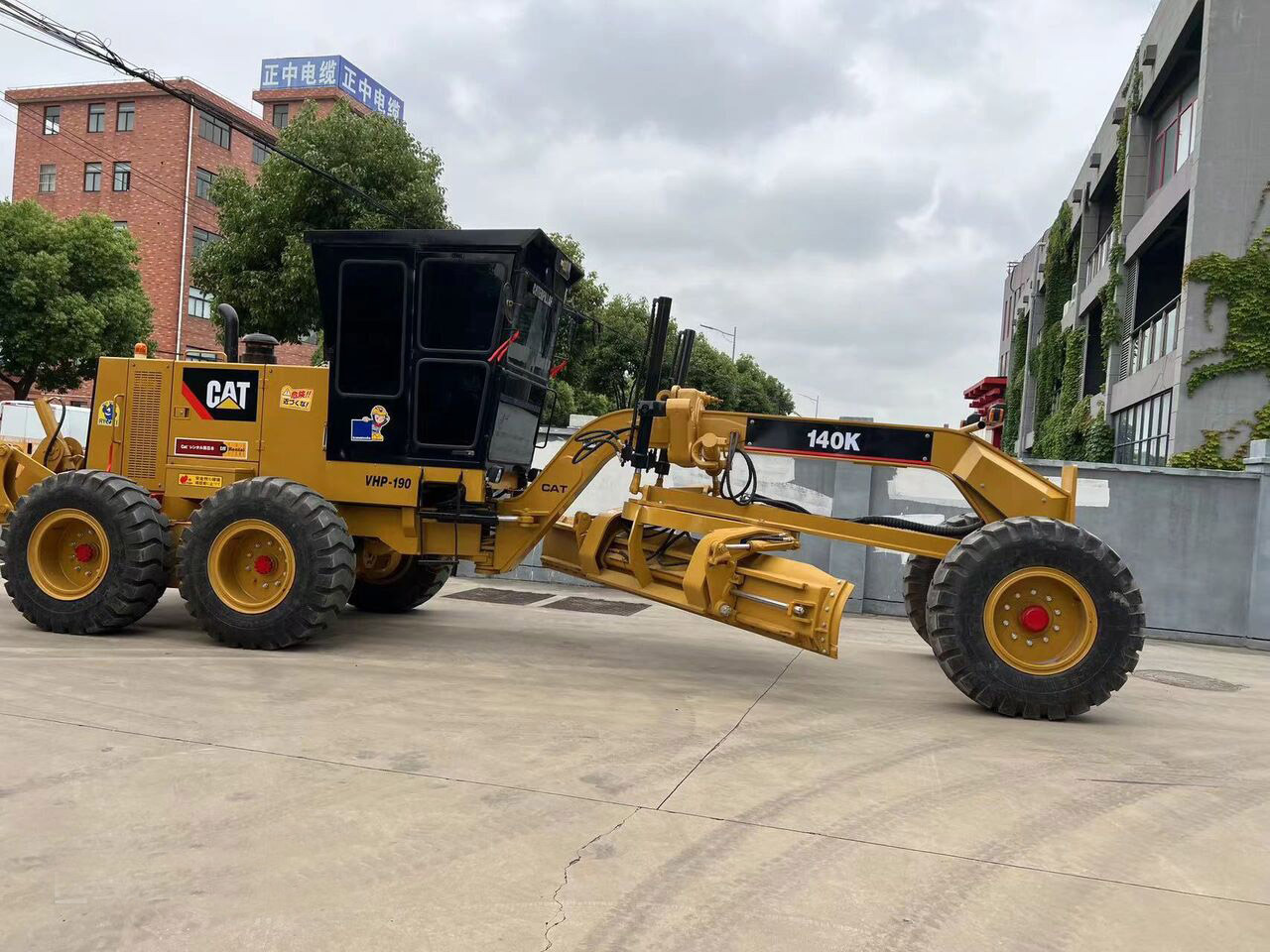 Caterpillar Motor Grader Secondhand CAT 140K, 140H with Good Price - Gréder: 2 kép. Caterpillar Motor Grader Secondhand CAT 140K, 140H with Good Price - Gréder: 2 kép.