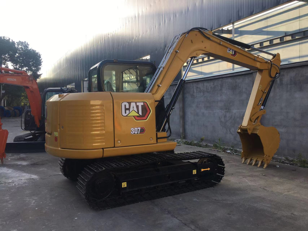 Caterpillar Small Digger CAT 307E2, 306E2 - Lánctalpas kotró: 3 kép. Caterpillar Small Digger CAT 307E2, 306E2 - Lánctalpas kotró: 3 kép.