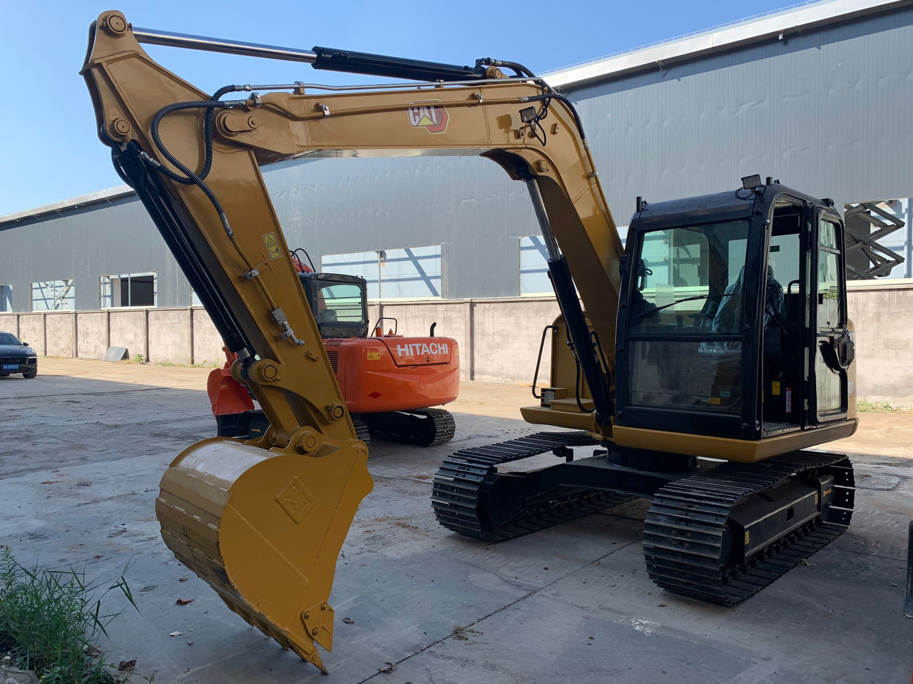 Caterpillar Small Digger CAT 307E2, 306E2 - Lánctalpas kotró: 4 kép. Caterpillar Small Digger CAT 307E2, 306E2 - Lánctalpas kotró: 4 kép.