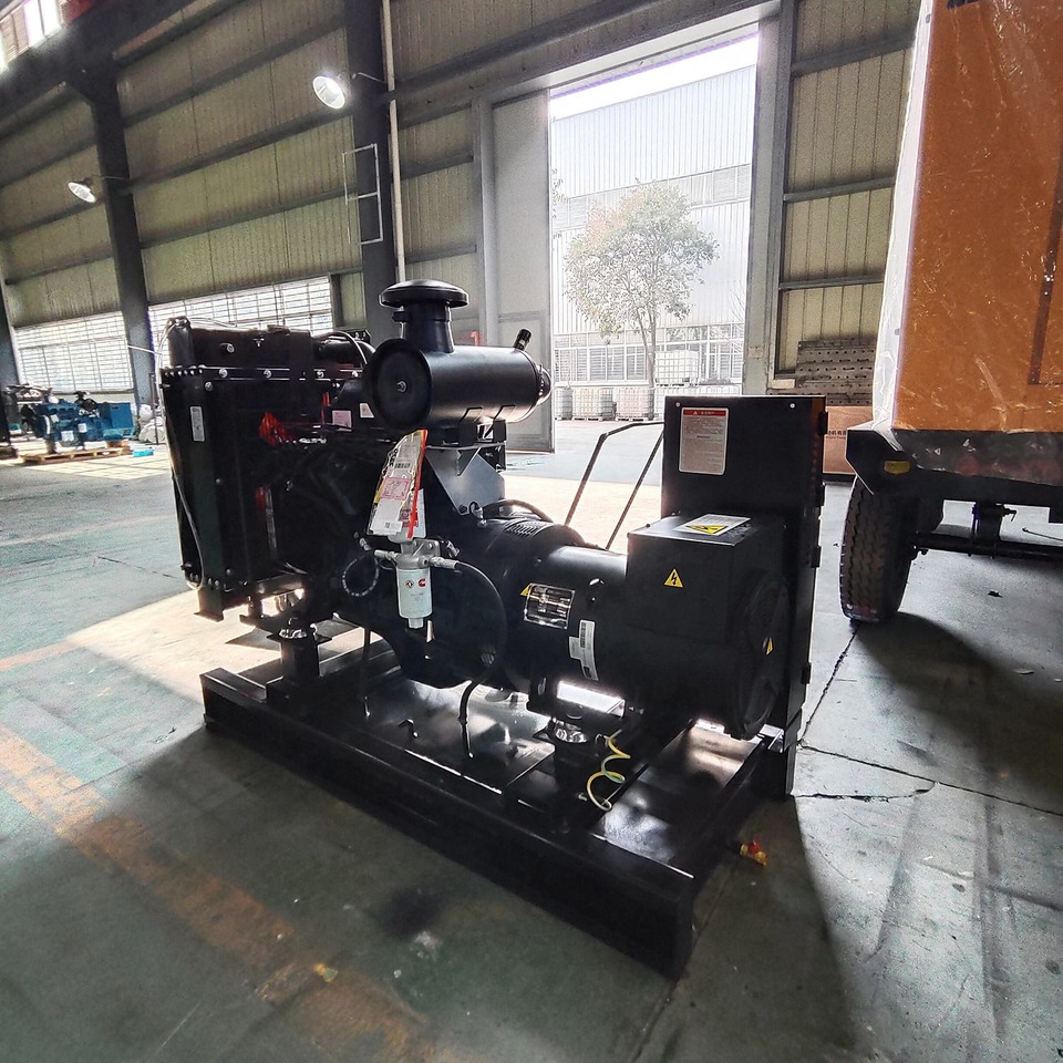 Cummins Generator Set 50KVA, 100KVA, 150KVA, 200KVA Brand New Condition - Áramfejlesztő: 2 kép. Cummins Generator Set 50KVA, 100KVA, 150KVA, 200KVA Brand New Condition - Áramfejlesztő: 2 kép.