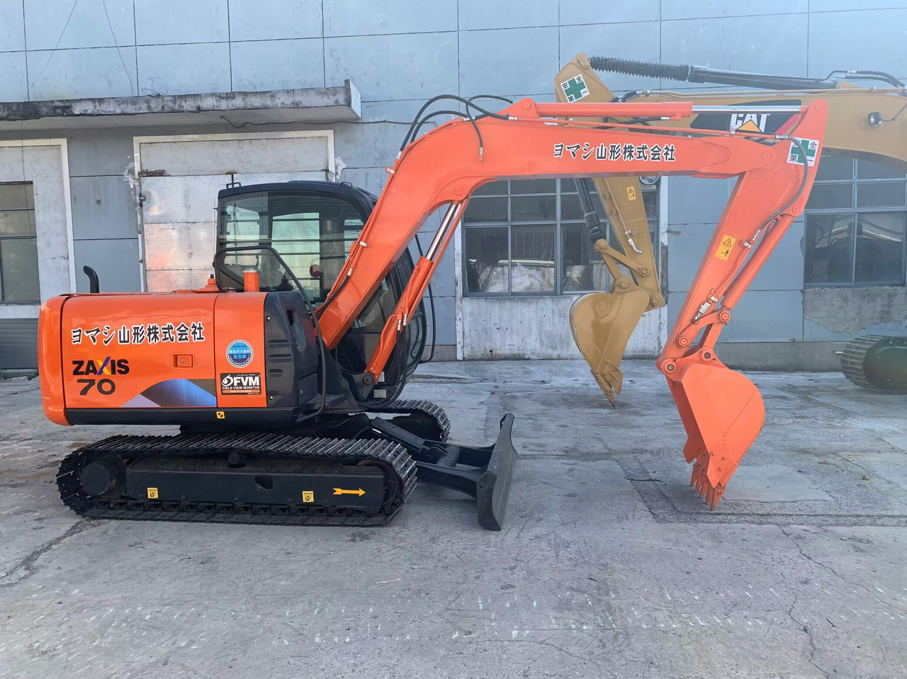 Hitachi Mini Excavator ZX70, ZX75, ZX60 Cheap Excavator Machine - Lánctalpas kotró: 3 kép. Hitachi Mini Excavator ZX70, ZX75, ZX60 Cheap Excavator Machine - Lánctalpas kotró: 3 kép.