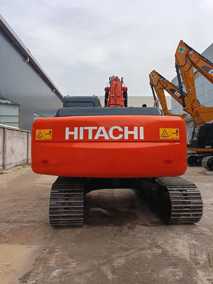 Hitachi ZX200 Used Condition Excavator Good Price - Lánctalpas kotró: 4 kép. Hitachi ZX200 Used Condition Excavator Good Price - Lánctalpas kotró: 4 kép.