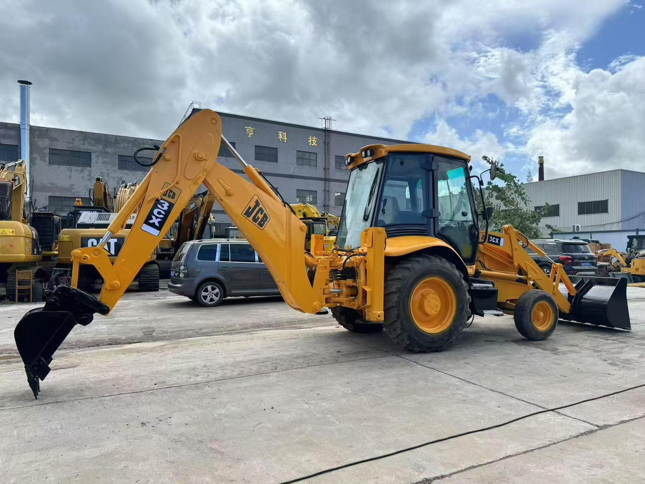 JCB 4x4 Backhoe Loader 3CX Used Condition - Kotrórakodó: 3 kép. JCB 4x4 Backhoe Loader 3CX Used Condition - Kotrórakodó: 3 kép.