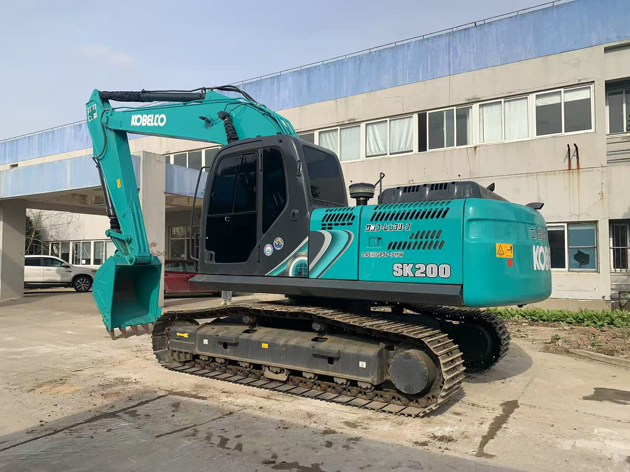 Kobelco Used Excavator Kobelco SK200-8 $19,000-$26,500 | 19.9t Weight 0.8m³ Standard Bucket - Lánctalpas kotró: 3 kép. Kobelco Used Excavator Kobelco SK200-8 $19,000-$26,500 | 19.9t Weight 0.8m³ Standard Bucket - Lánctalpas kotró: 3 kép.